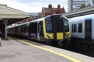 444027 at Basingstoke. &copy; railwork