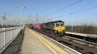 66520 at Cheddington. &copy; Luivery