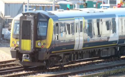 444024 at Clapham Junction. &copy; Geoff