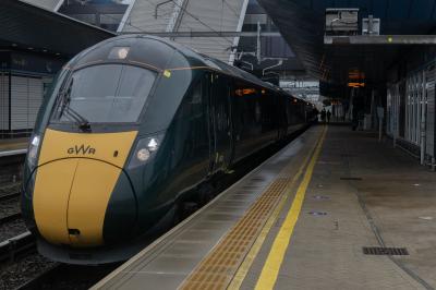 800320 at Reading. &copy; Harry Bennellick