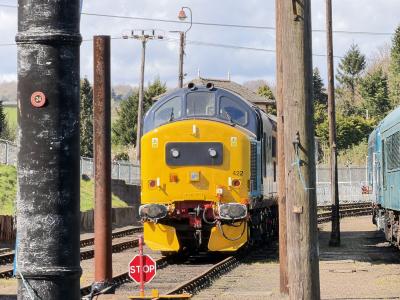 37422 at Barrow Hill. &copy; Luivery