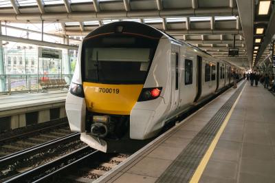 photo of 700019 at London Blackfriars
