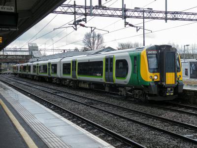 350253 at Northampton. &copy; llamafish