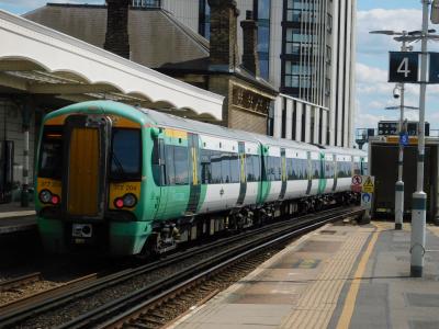 377204 at Battersea Park. &copy; Trainman5862