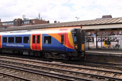 450116 at Eastleigh. &copy; al66class59