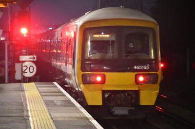 465165 at Slade Green. &copy; MJM