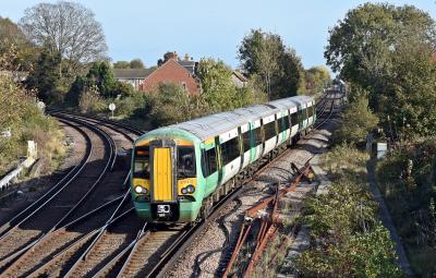 377472 at Havant. &copy; Bestieboy