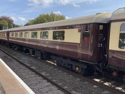 3273 coach at Yatton. &copy; BigKev