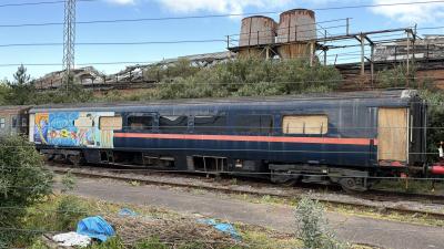 10661 coach at Wolverton Works. &copy; Luivery