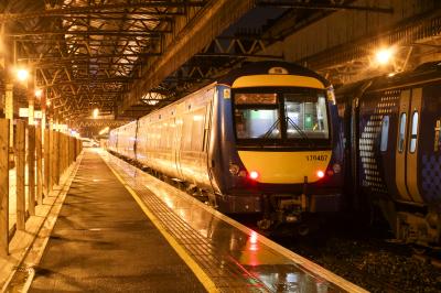 170407 at Perth. &copy; South Coast Trainspotter