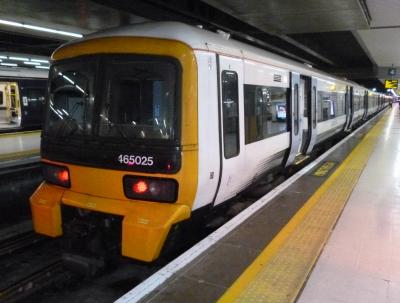 465025 at London Cannon Street. &copy; BigKev