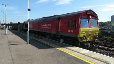 66077 at Clapham Junction. &copy; Geoff