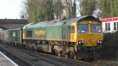 66572 at Yate. &copy; GWRailFan