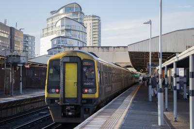 159011 at Woking. &copy; Zain