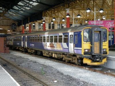 155347 at Manchester Victoria. &copy; llamafish