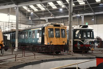 51562,51922 at Barrow Hill. &copy; MJM
