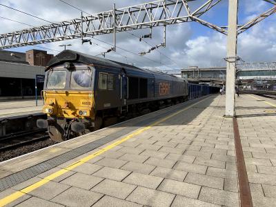 photo of 66302 at Stafford