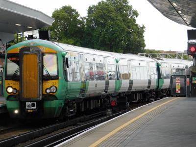377433 at London Bridge. &copy; Trainman5862