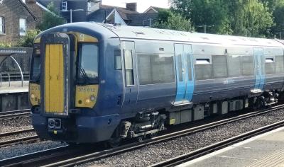 375612 at Tonbridge. &copy; Geoff