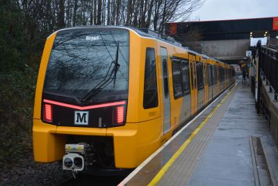 555001 at Gateshead Stadium (Tyne & Wear Metro). &copy; AJax