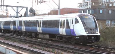 345028 at Bethnal Green. &copy; Geoff