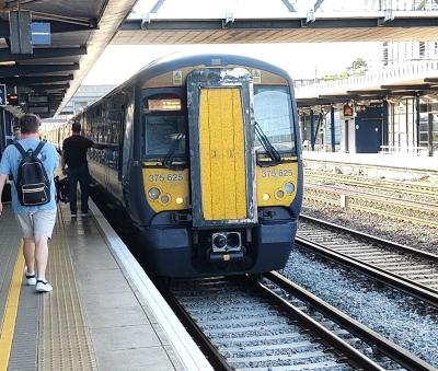 375625 at Ashford International. &copy; Geoff