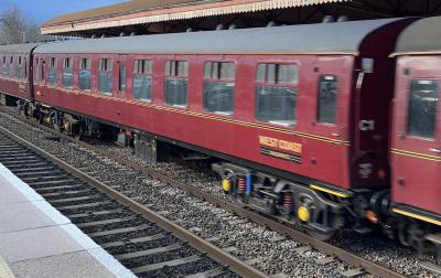 4905 coach at Yatton. &copy; BigKev