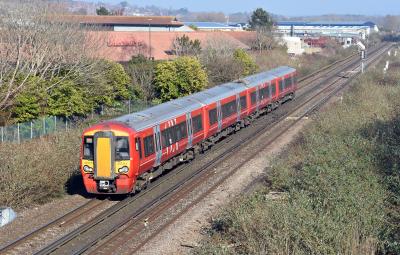 387211 at Farlington Junction. &copy; Bestieboy