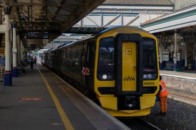 158958 at Exeter St Davids. &copy; Harry Bennellick