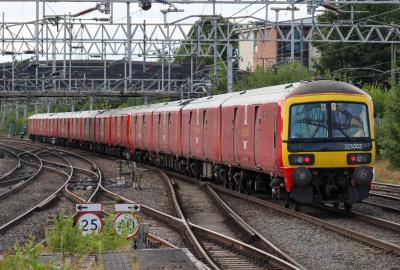 325002 at Stafford. &copy; South Coast Trainspotter