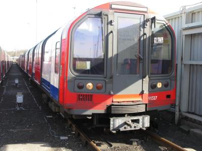 LU91327 at Hainault LU depot. &copy; Byron5574