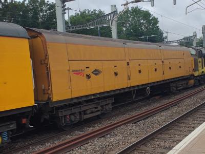 96608 coach at Maidenhead. &copy; MikeMOL