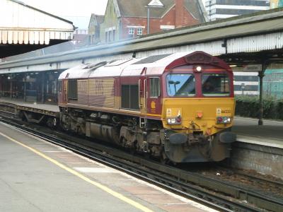66233 at Basingstoke. &copy; Pape_Timmo