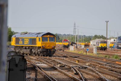 66790,66098,66200,69016,69014 at Eastleigh. &copy; Zain
