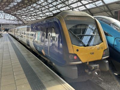 331027 at Liverpool Lime Street. &copy; BigKev