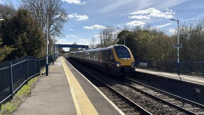 221120 at Kings Sutton. &copy; Luivery