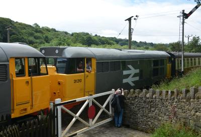 Keighley & Worth Valley Railway - Damems photo