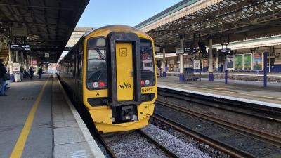 158957 at Exeter St Davids. &copy; Harry Bennellick