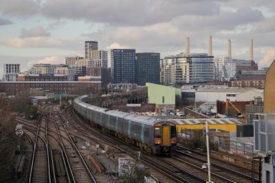 375814 at Wandsworth Road. &copy; Zain