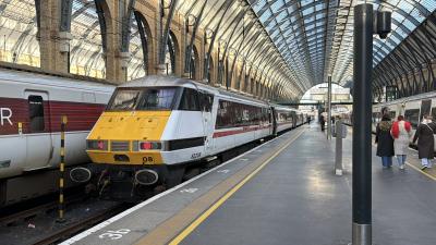 82208 at London Kings Cross. &copy; Luivery