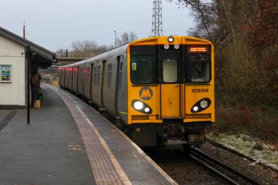508104 at Bidston. &copy; South Coast Trainspotter