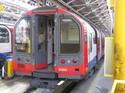 LU91303 at Hainault LU depot. &copy; Byron5574