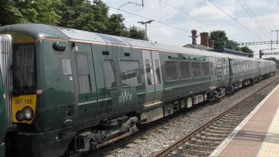 387166 at Cholsey. &copy; JM-Freightliner