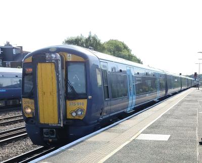 375916 at Tonbridge. &copy; Geoff