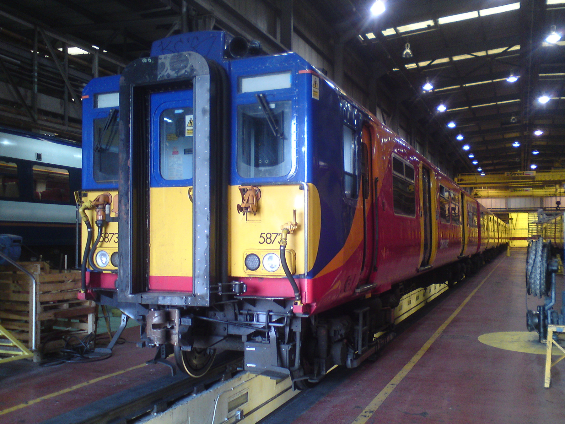 Photo of 5873 at Wimbledon Traincare Depot — trainlogger