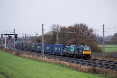 88008 at Winwick. &copy; stevexos