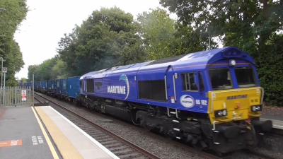 66162 at Keynsham. &copy; JM-Freightliner