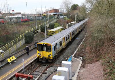 507021 at Kirkby (Merseyside). &copy; stevexos
