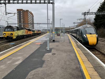 800314,70801 at Swindon. &copy; Pistolpete008