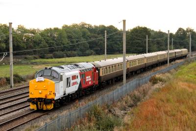 37418 at Winwick. &copy; stevexos